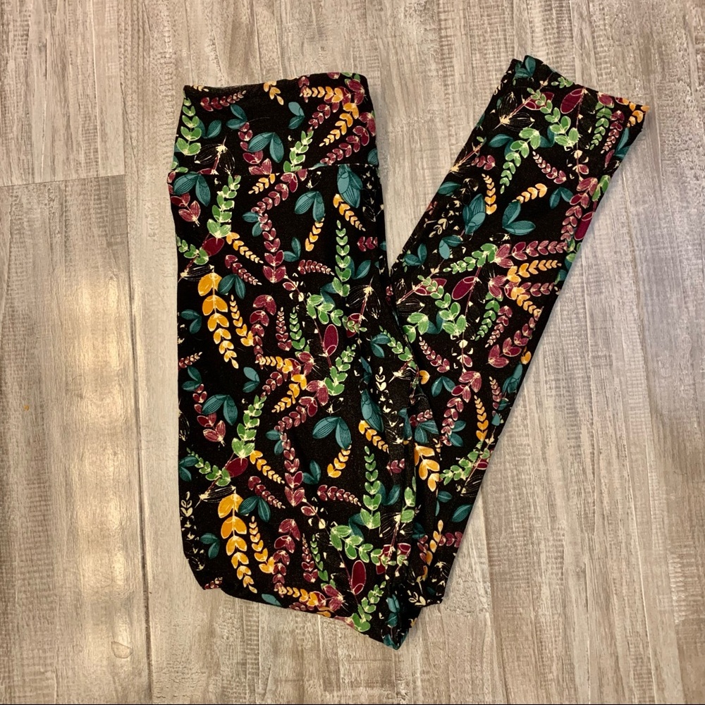 LuLaRoe Fall Inspired OS Leggings.